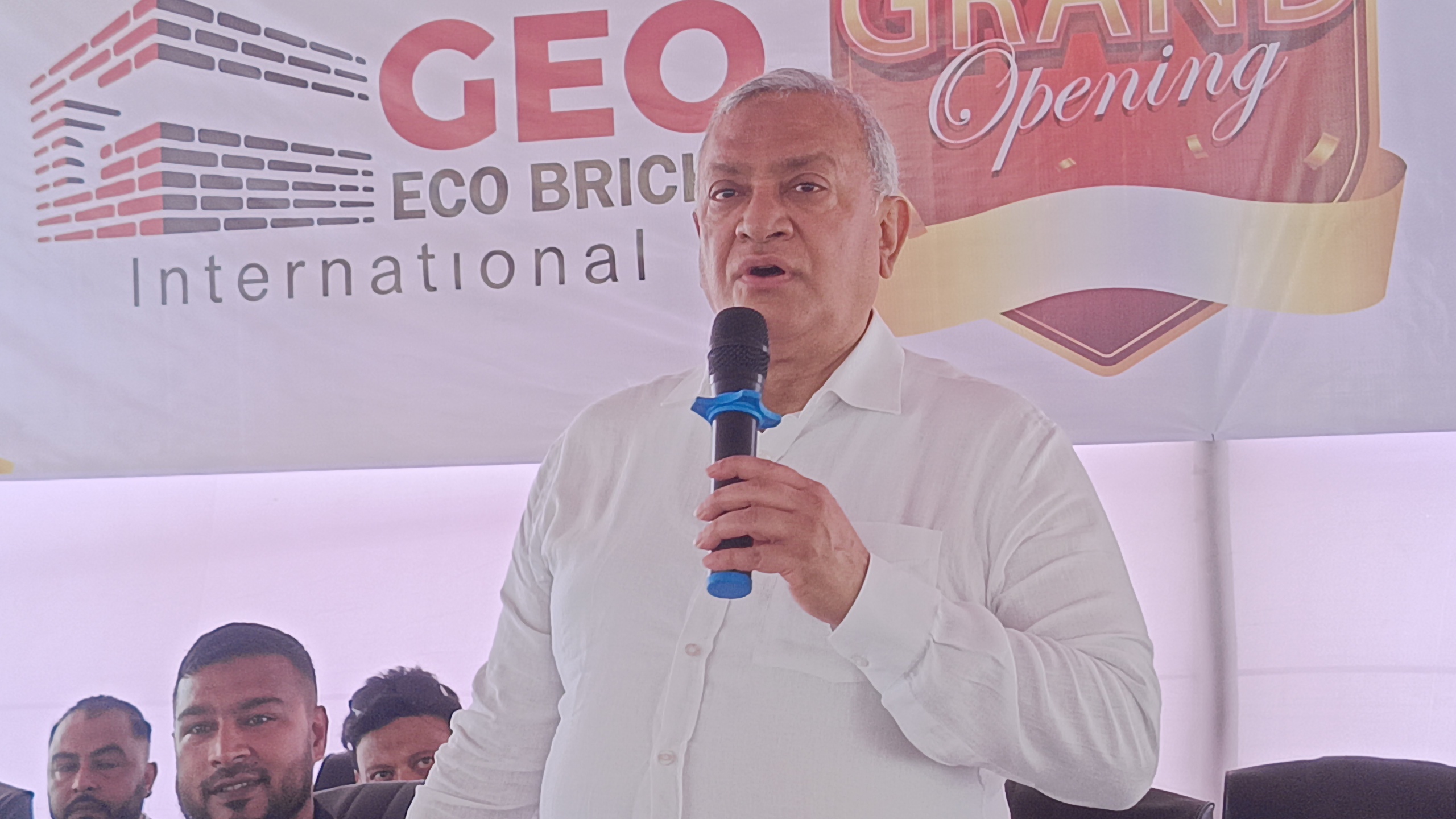 প্রবাসীদের শুধু অট্টালিকা নয়, শিল্পে বিনিয়োগ করতে হবে ; এম নাসের রহমান